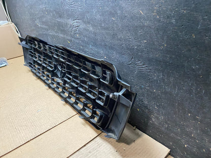 2001 to 2003 Toyota Highlander Front Upper Grille Grill With Emblem V6961 DG7