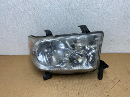 2007 - 2014 Toyota Sequoia Tundra Right Passenger RH Headlight Halogen AD1097 DW0