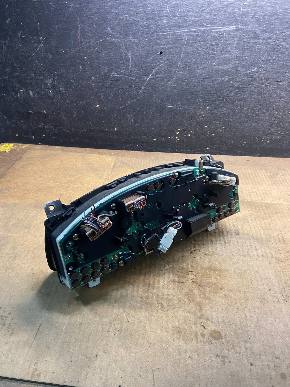 2002 to 2003 Infiniti QX4 Instrument Speedometer Cluster Gauge Y4597 PS4