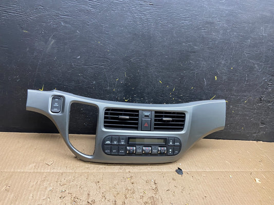 2005 to 2010 Honda Odyssey  Radio Climate Control Dash Trim Bezel v7738 DG0