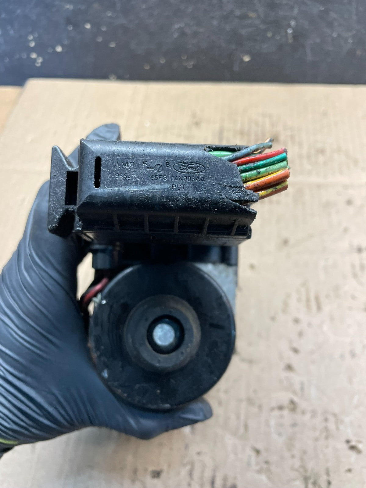2005 2006 Ford E-150 E150 ABS Anti-Lock Brake Pump Module r9392 DG5