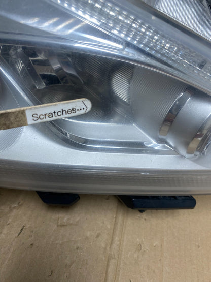 2015 to 2018 Nissan Murano Headlight Right Passenger RH AE9015 DW3