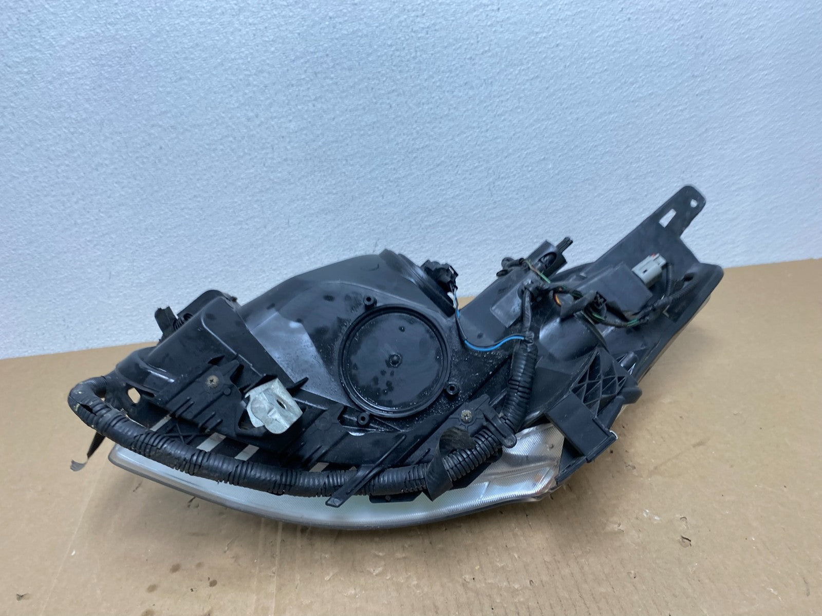 Sedan 2010 2011 2012 Nissan Altima Headlight Right Passenger Rh AB6895 DW8