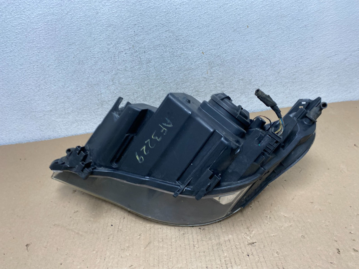 Halogen 2004 -2007 BMW 535i 5 Series Right Passenger Side Headlight AF3229 DW7