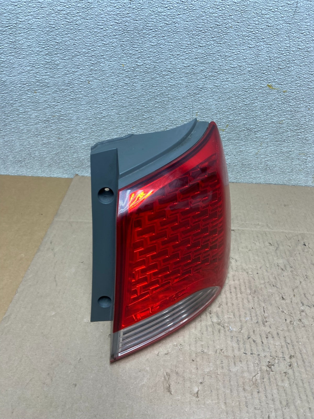 2010 2011 2012 Kia Sorento Right Passenger RH Side Tail Light Oem Z3780 DW2