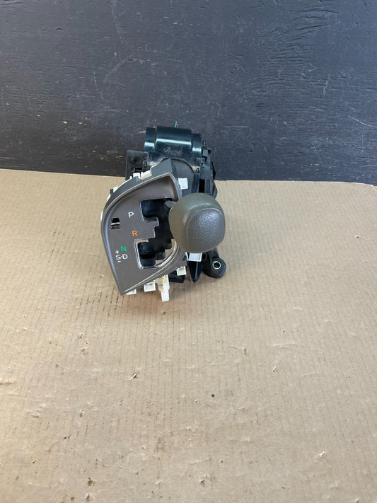 2009 to 2013 Toyota Venza Shifter Shift Gear Select Control 33560-0T020 AE34430