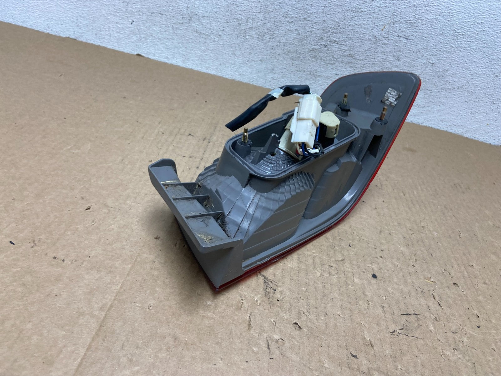 2000 to 2001 Toyota Camry Tail Light Left Driver Lh Side AF9731 DW4