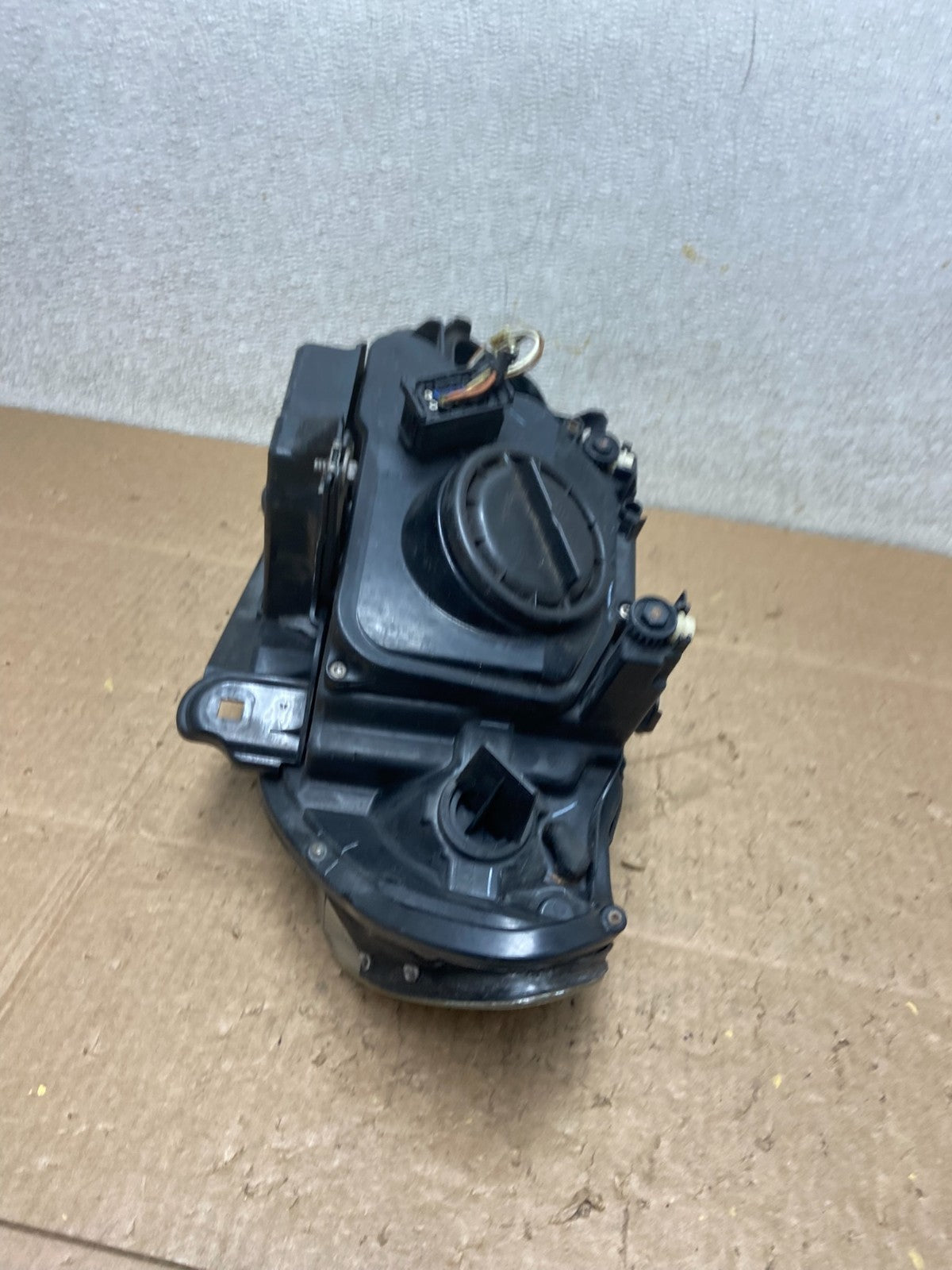 Halogen 2004 2005 2006 Bmw E53 X5 Right Passenger Headlight OEM Z0860 DW7