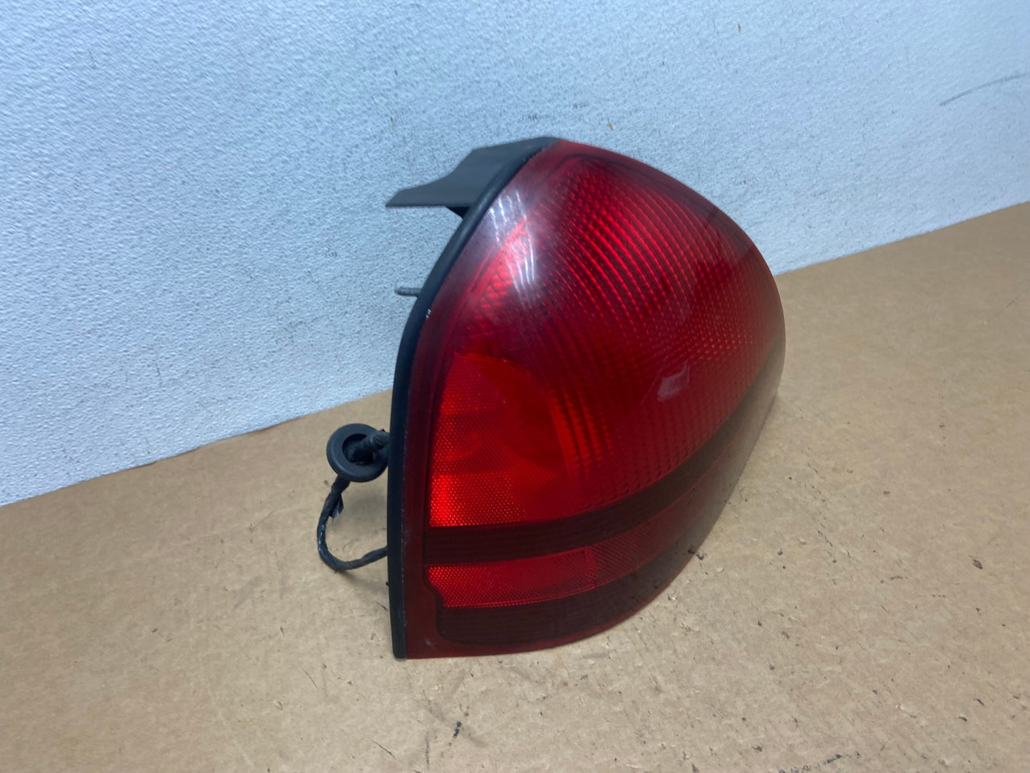 2003-2011 Mercury Grand Marquis Left Driver Lh Side Tail Light AD4811 LK2