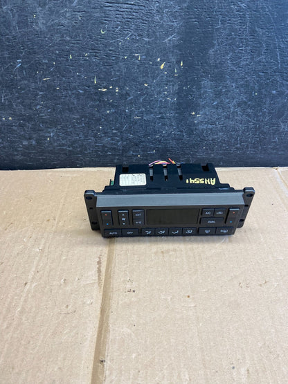 2003 to 2006 Lincoln Town Car Climate Control Panel AH5541 DW0