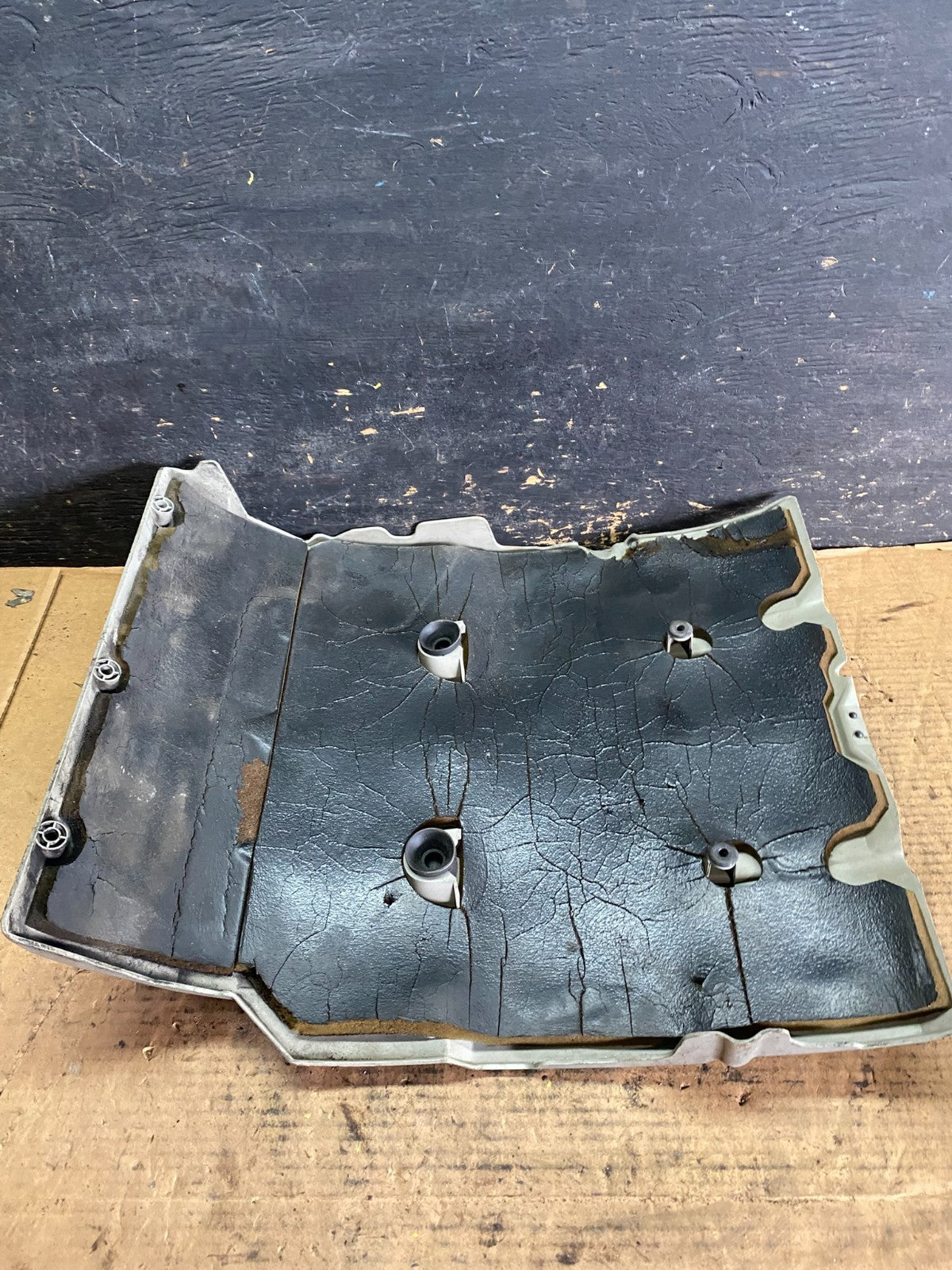 1997 to 2004 Cadillac Deville Seville Northstar Engine Motor Cover S1190 DG7