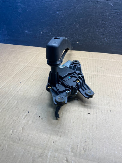 2020 to 2023 Ford Explorer Rear Windshield Wiper Motor ad5035 DG4