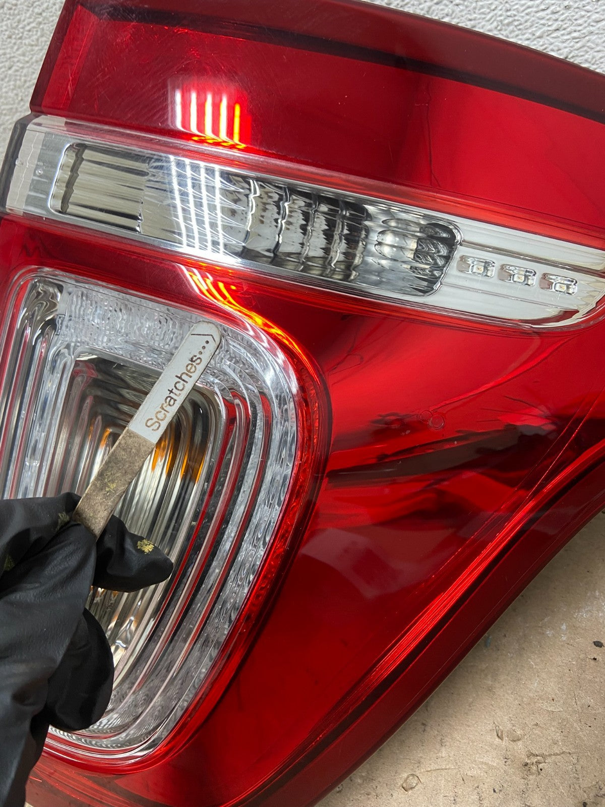 2011 2012 2013 2014 2015 Ford Explorer Right Passenger RH Tail light AG4938 LK4
