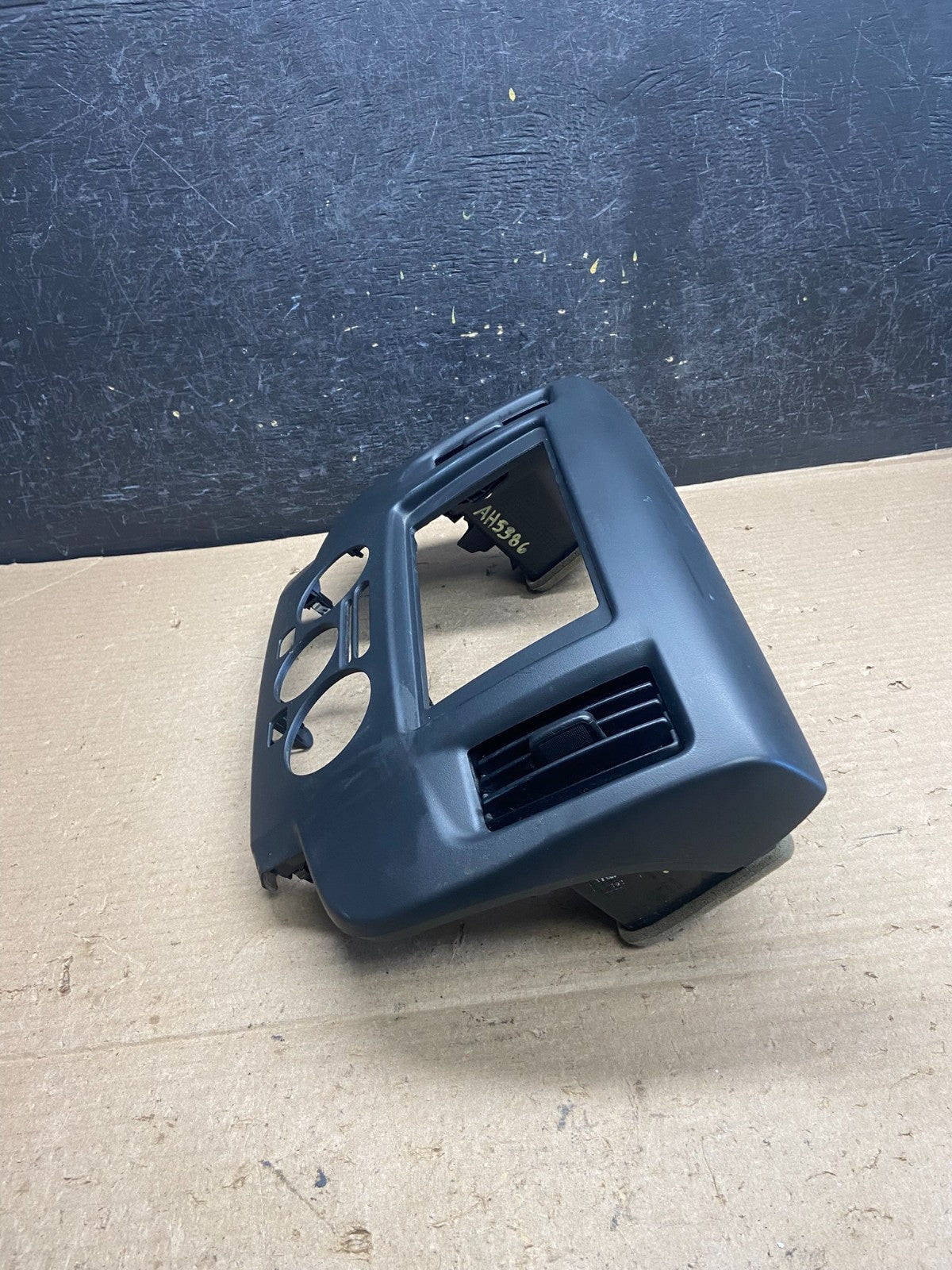 2013-2021 Nissan NV200 Center Console Radio Climate Control Air Vent AH5386 DG2