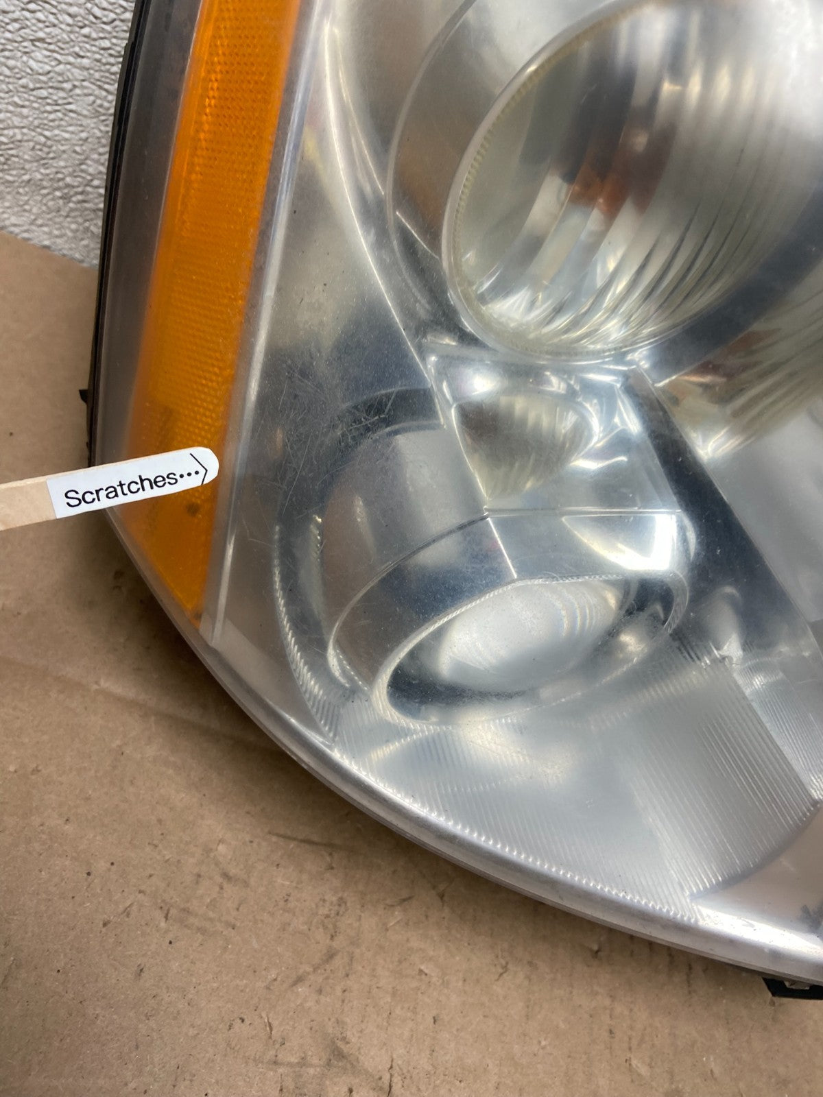 2006 to 2011 Cadillac DTS Right Passenger RH Side Xenon Hid Headlight OEM Y10063