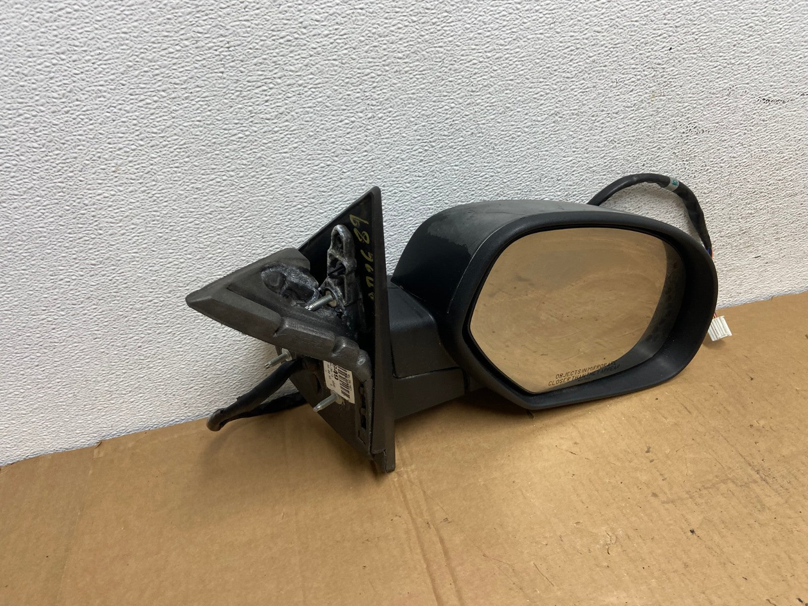 2007-2014 Chevrolet Avalanche Right Passenger View Turn Door Mirror AD2689 LK7