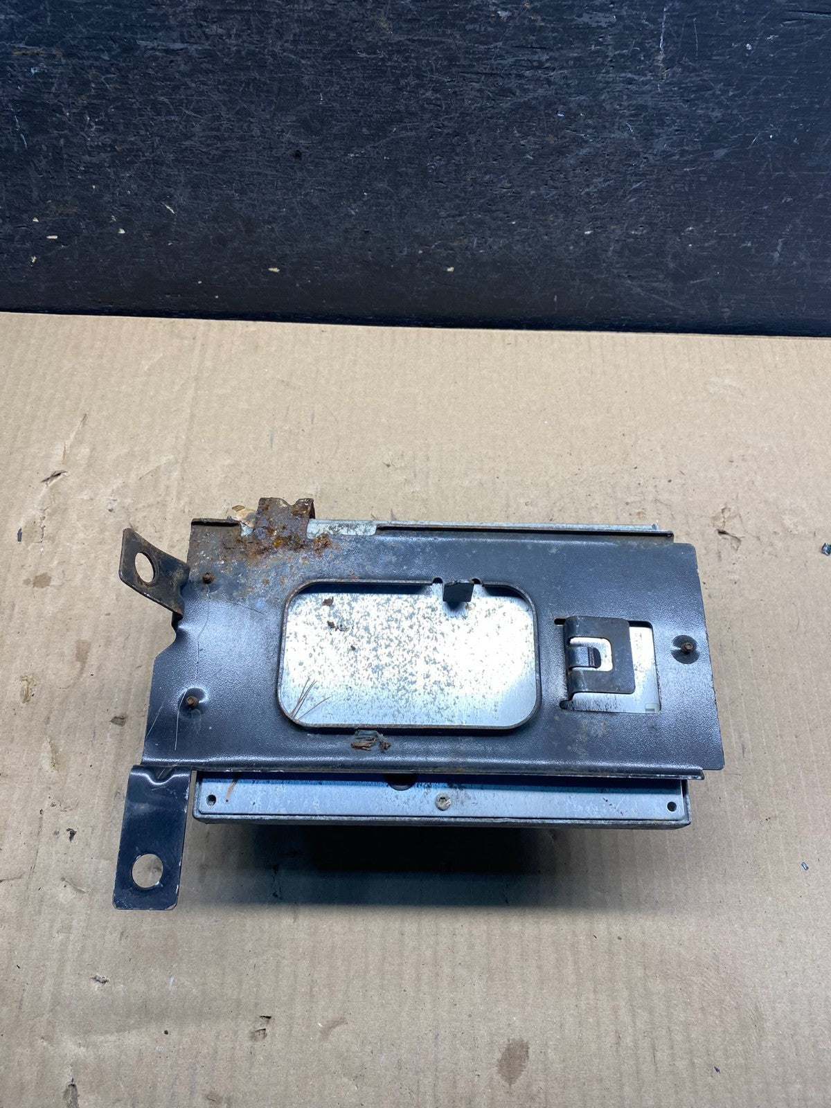 2005 Dodge Durango 5.7 Engine Contol Module Computer ECM ECU AG9725 DG1