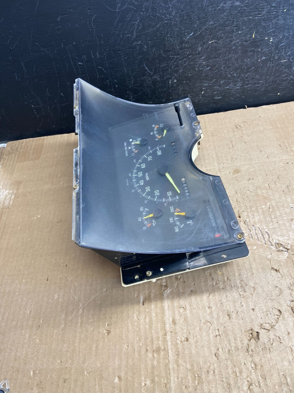 1992-1994 Chevrolet GMC Sierra Silverado Cluster Gauge Speedometer ECM AE2029 DG1