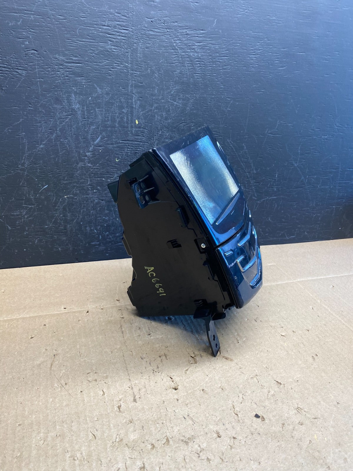 2013-2016 Cadillac SRX Radio Display Screen Control Panel AC6691 DG1