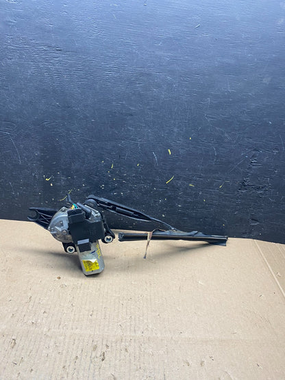 2004 to 2009 Cadillac SRX Rear Windshield Washer Wiper Motor t1432 DG4
