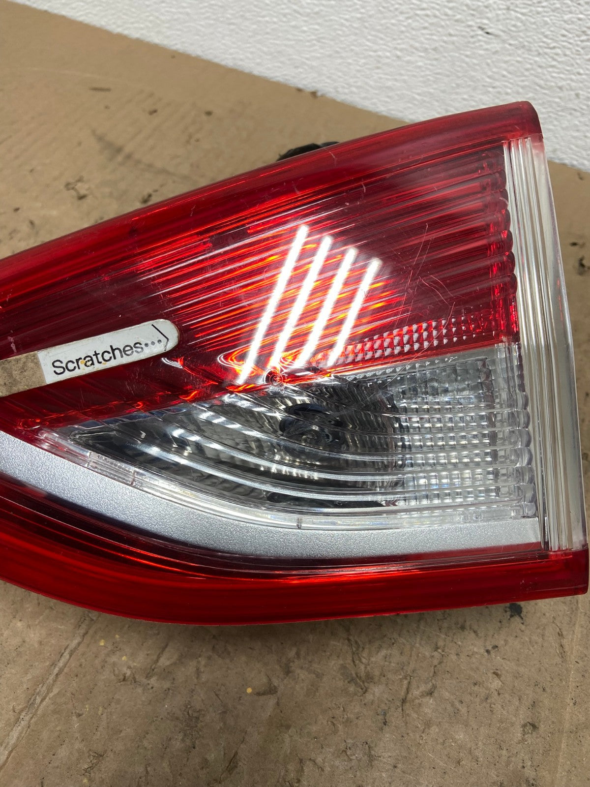 2013 to 2016 Ford Escape Right Passenger RH Side Inner Tail Light OEM AC0113 Lk3