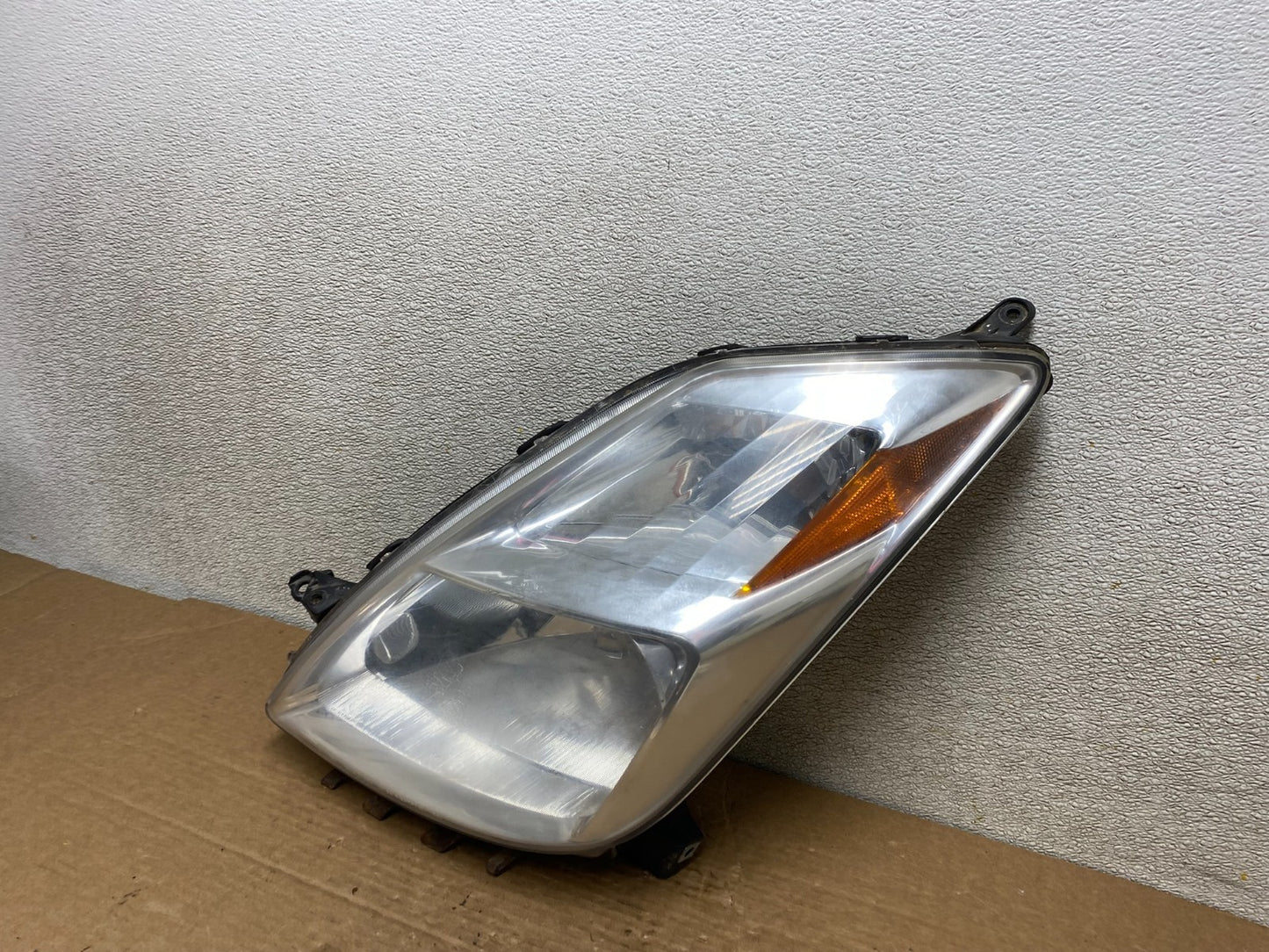 2004 - 2005 Toyota Prius Left Driver Lh Halogen Headlight Z1564 PS1