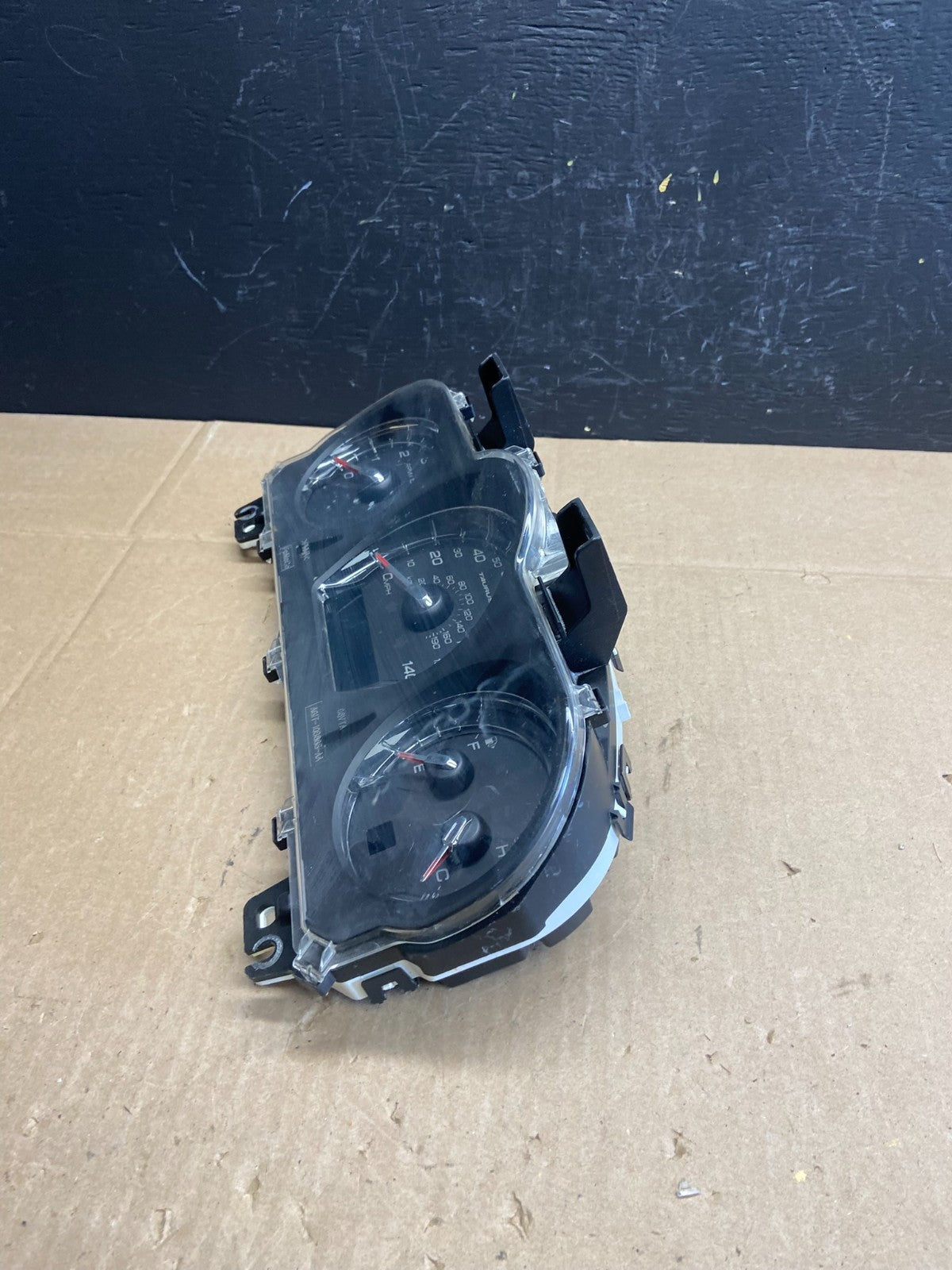 2011 2012 Ford Taurus Speedometer Cluster Gauges BG1T-10849-CE ab9380 DG3