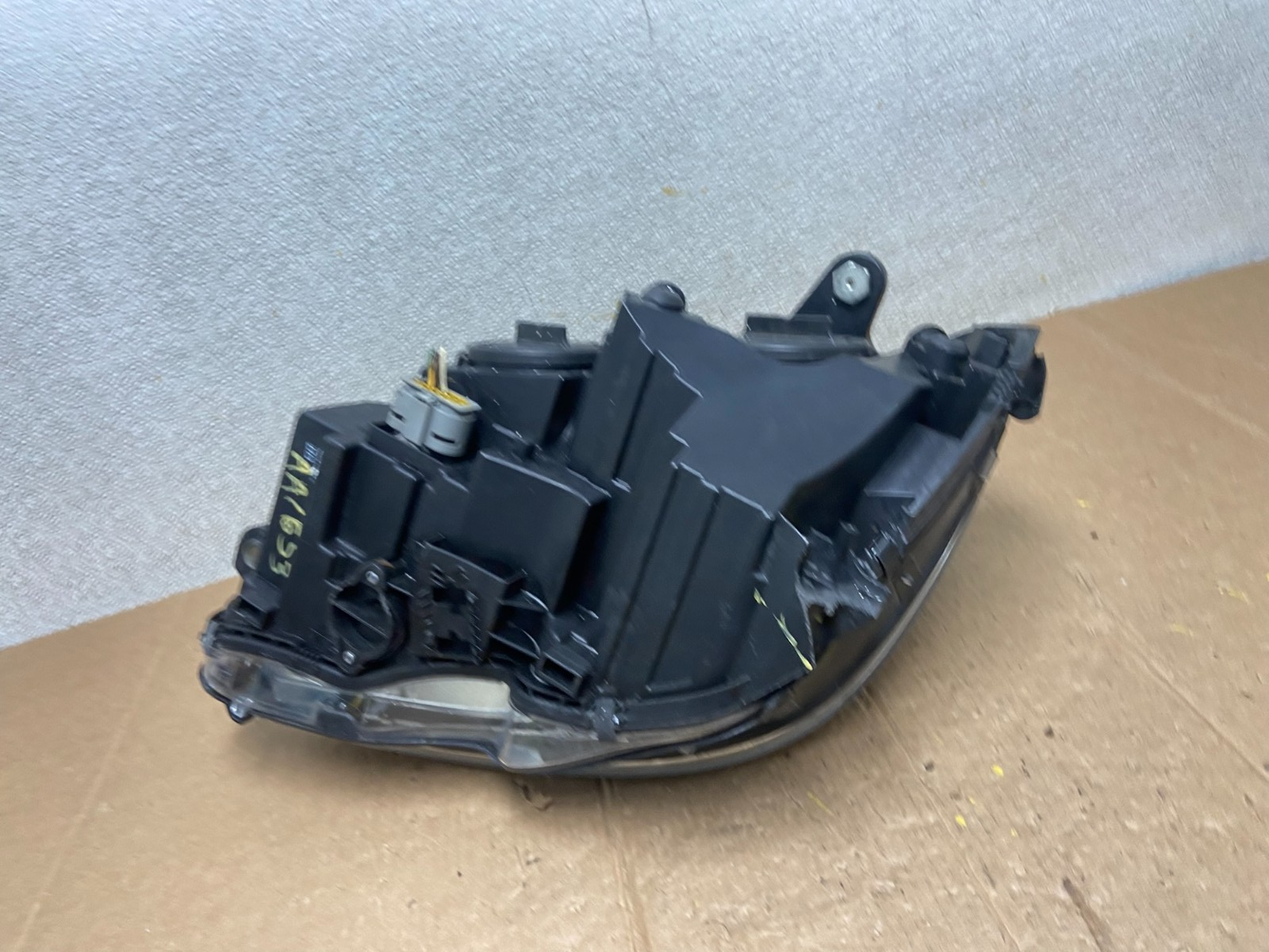 2012 to 2015 Mercedes Benz C250 Coupe Right Passenger Side Headlight ae6738 DG7