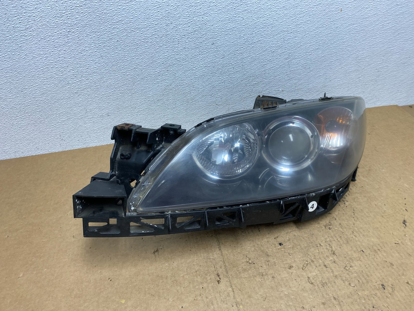 2004 to 2009 Mazda 3 Sedan Left Driver LH Side Headlight AC3543 DW2