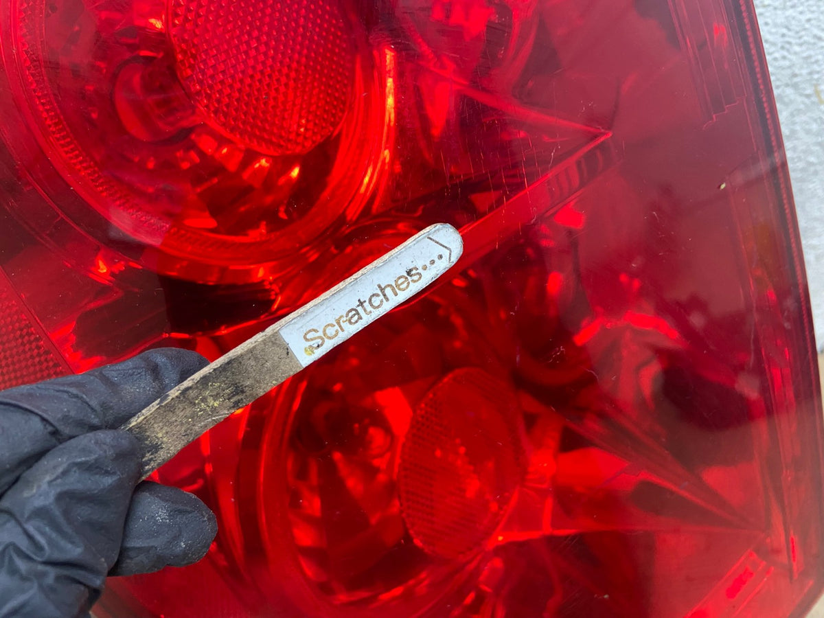 2003 2004 2005 Honda Pilot Left Driver LH Side Tail Light AH9287 LK3