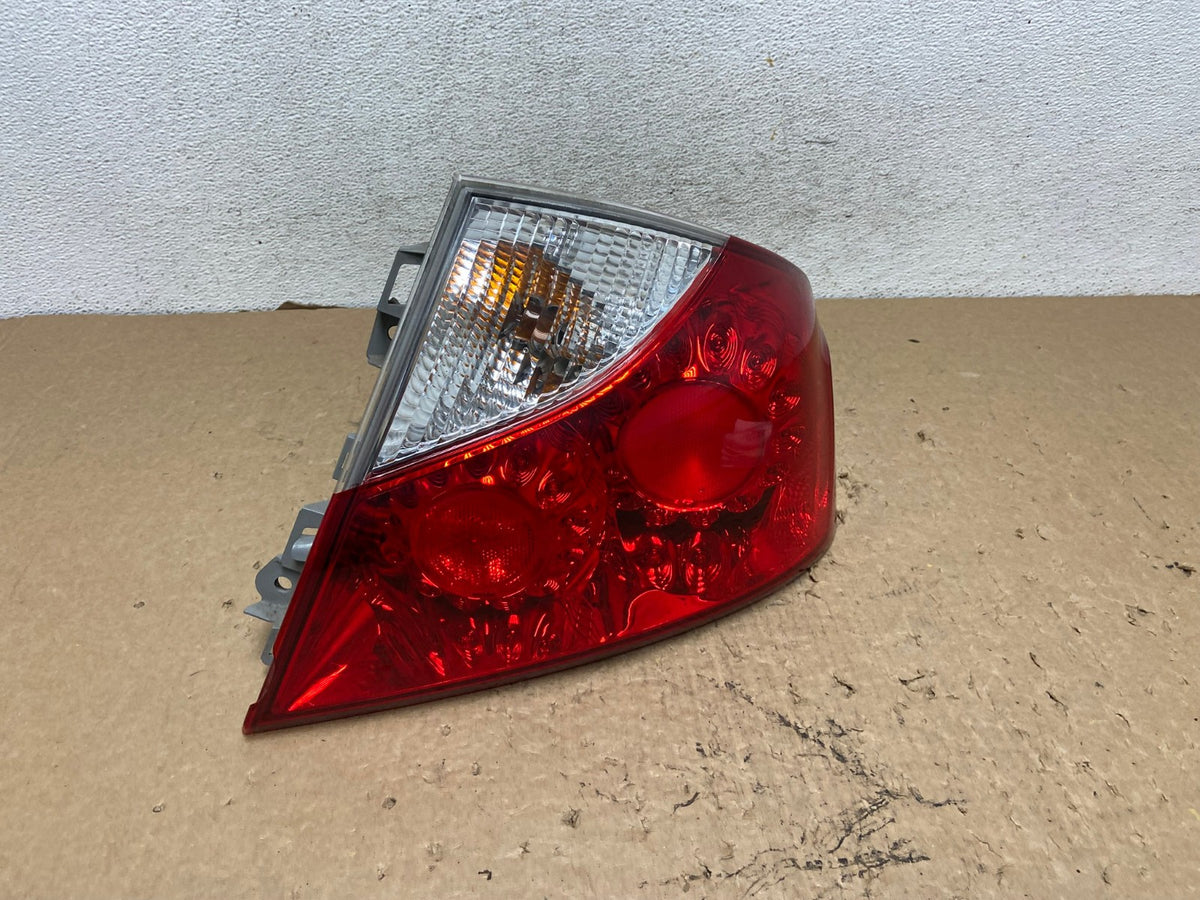 2008 2009 2010 Infiniti M35 M45 Right Passenger Side Tail Light AF8252 LK2
