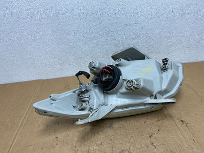 2005 to 2008 Pontiac Vibe Right Passenger RH Side Headlight Halogen AD37625