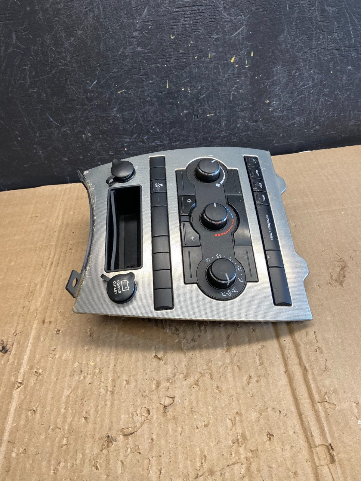 2005 2006 2007 Jeep Commander Grand Cherokee A/C Climate Control AE1919 DG2