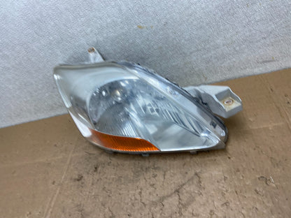 2007 2008 2009 Toyota Yaris Right Passenger RH Halogen Headlight Oem Z1065 DW1