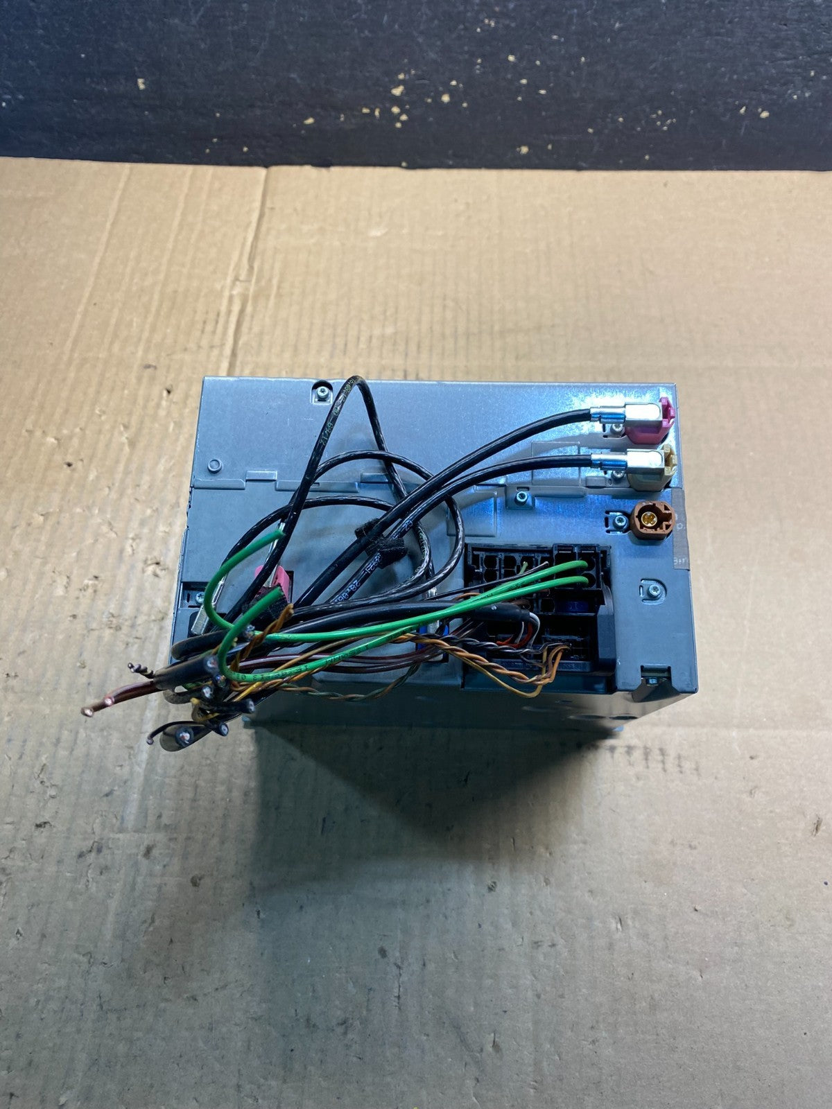 2010-2012 BMW 5-Series Harman/Becket Radio Audio Amplifier Amp OEM AA7831 DG5