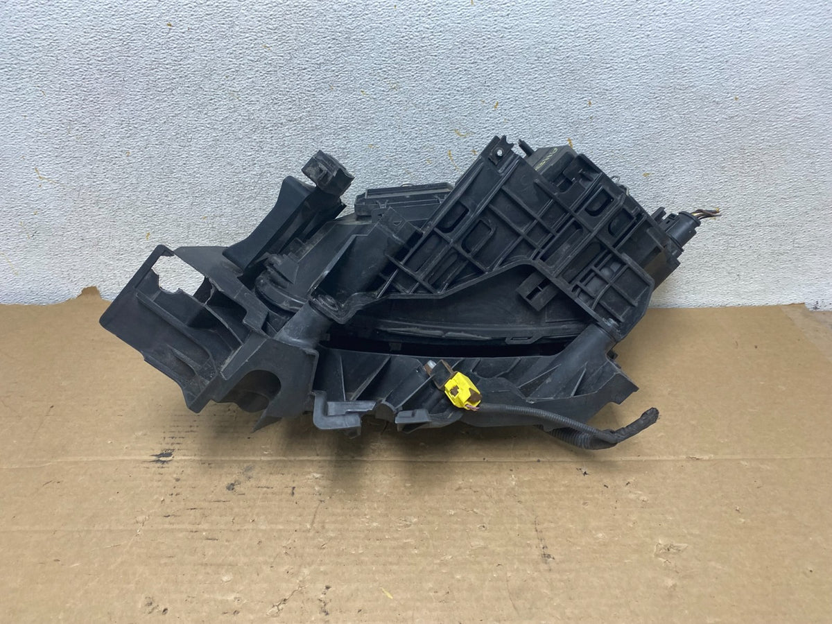 2009 to 2012 Audi Q5 Right Passenger RH Side Halogen Headlight AH8081 DW6