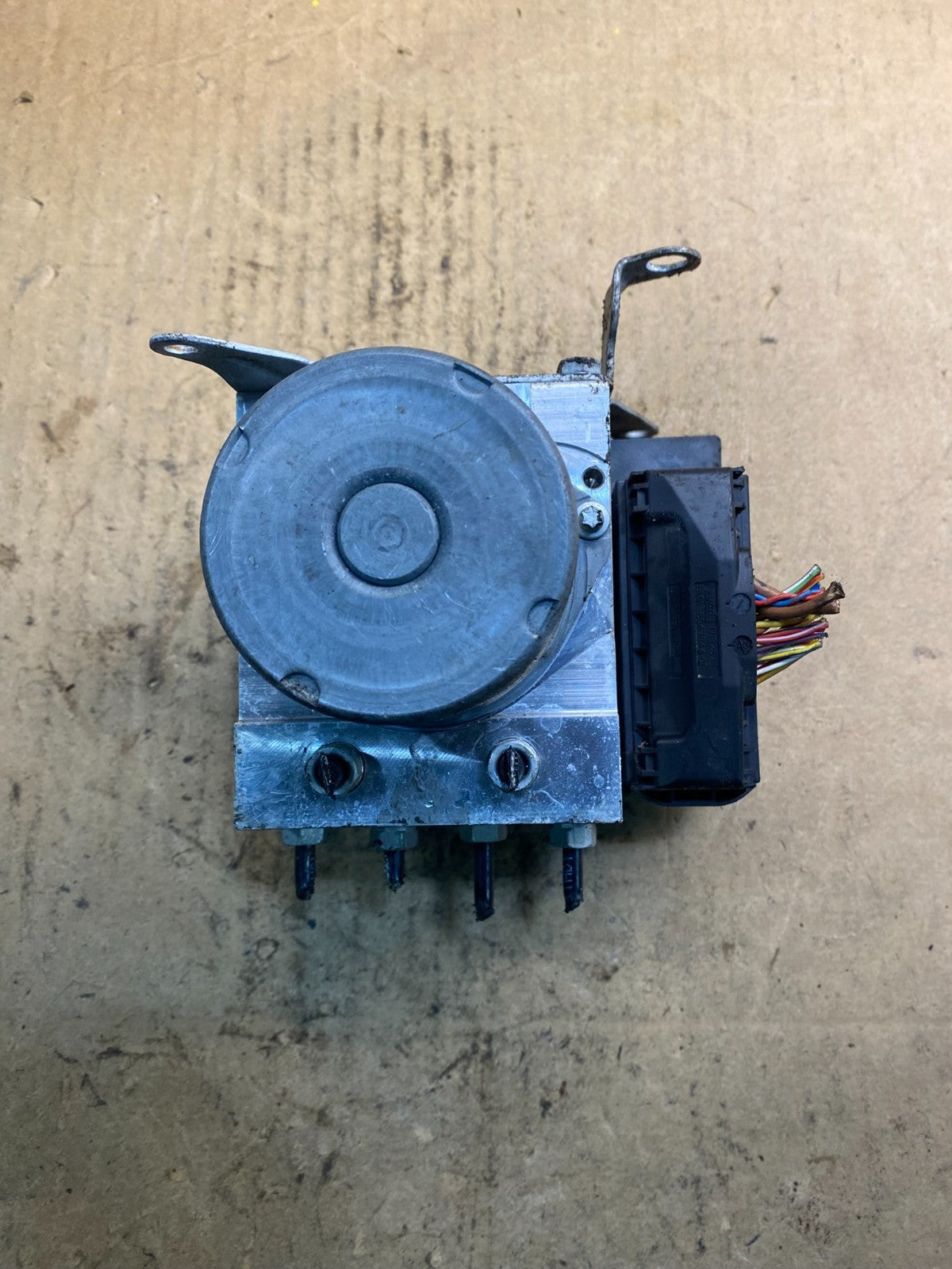 2007 to 2013 BMW 335i ABS Anti-Lock Brake Pump 6768550 OEM Z2406 DG5