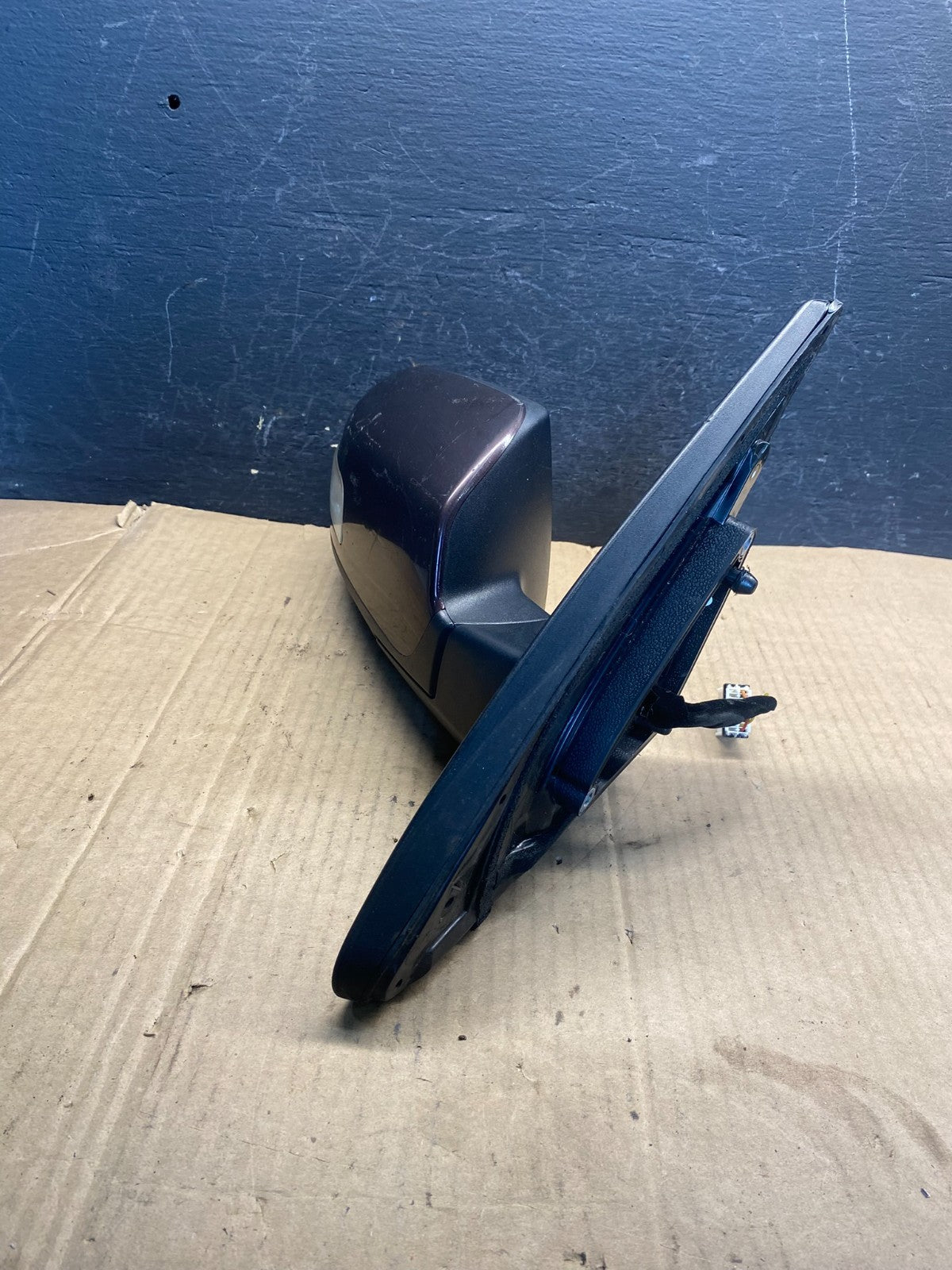 2011 to 2015 Kia Sorento Right Passenger Door Mirror Turn Signal AE2253 DW2