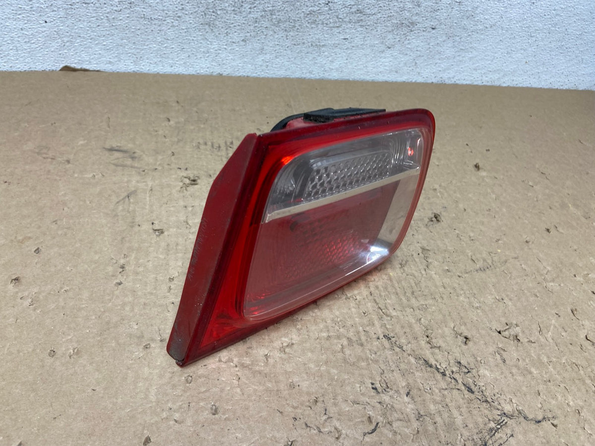 2013-2016 Chevrolet Malibu Right Passenger Rh Inner Tail Light AF9169 LK2