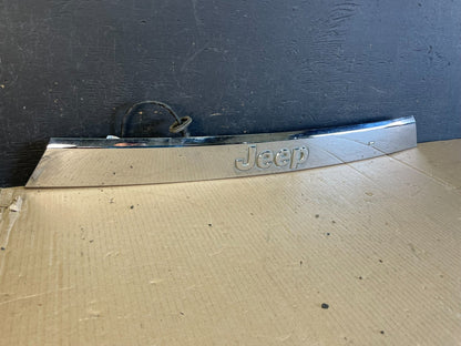 2011-2013 Jeep Grand Cherokee Liftgate Garnish Molding Trim W/O Camera AE3639 DG1