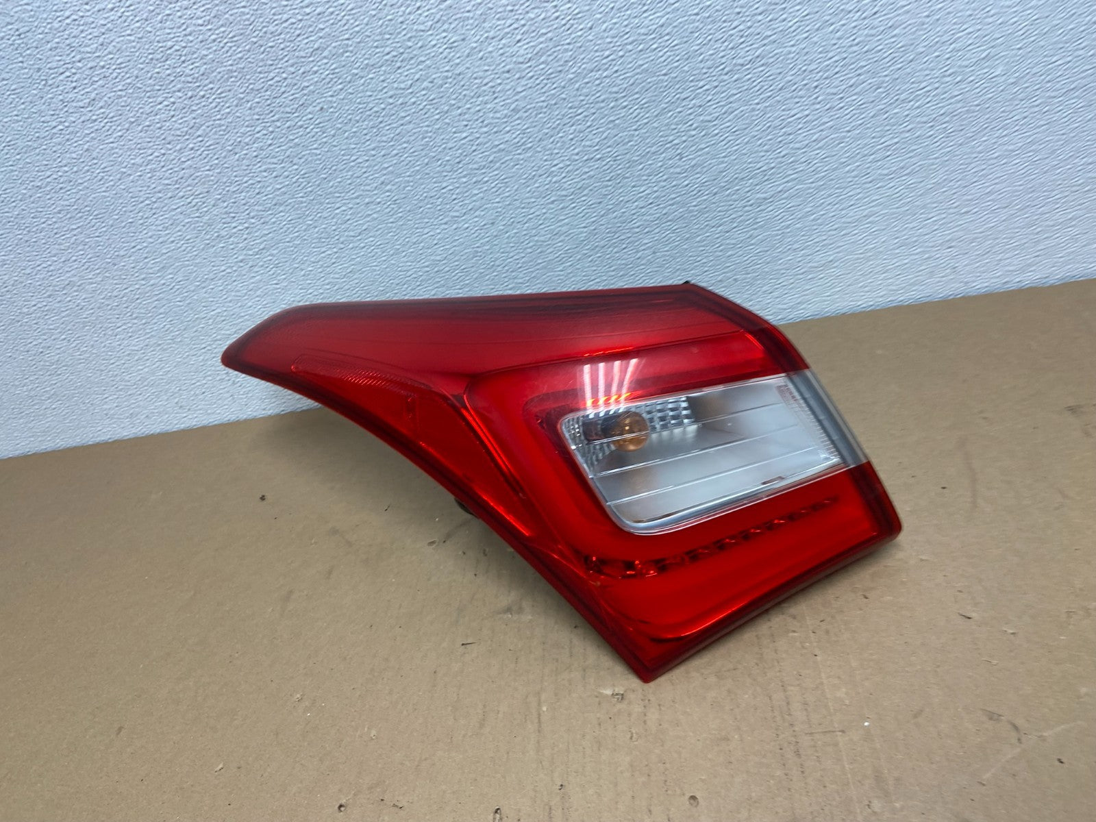 2013-2017 Hyundai Elantra GT Hatchback Left Driver Lh LED Tail Light AB6363 DW0
