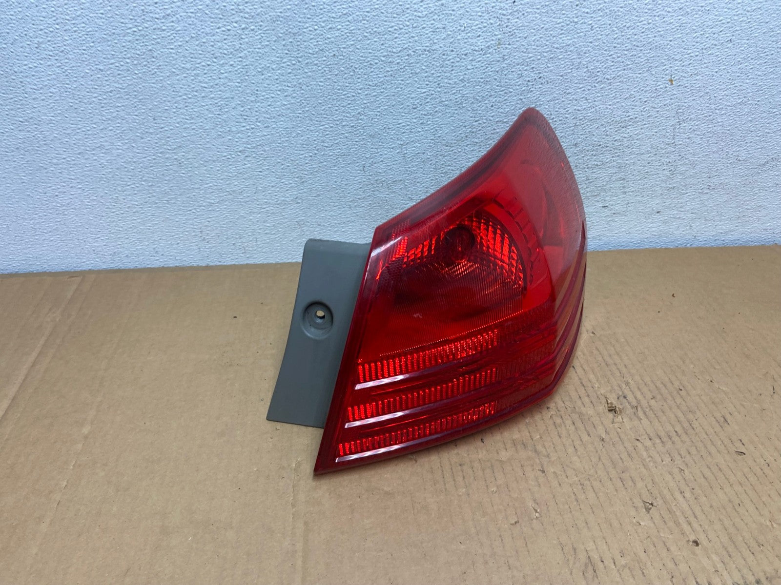 2008 to 2015 Nissan Rogue Right Passenger Rh Side Tail Light AD0834 LK2