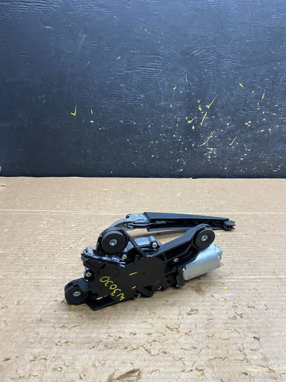 2012 to 2014 Ford Focus Rear Windshield Wiper Motor OEM BV61-17K441-AA w3030 DG4