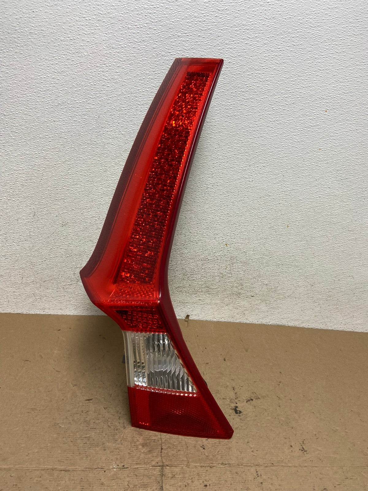 2008 to 2013 Volvo XC70 V70 Left Driver Tail Light Upper AF5680 LK0