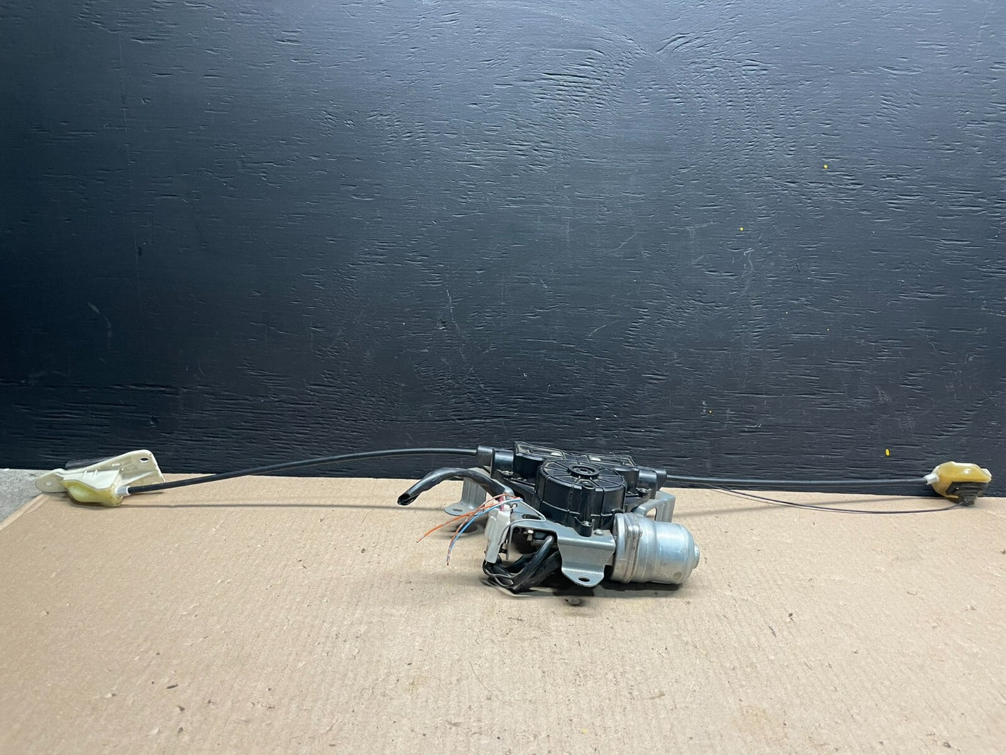 2011 to 2014 Nissan Quest Left Side Sliding Door Motor Wire E2143 DG14