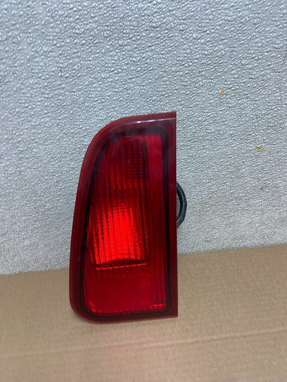 2003-2006 Lincoln Navigator Right Passenger RH Inner Tail Light OEM AB0940 LK0
