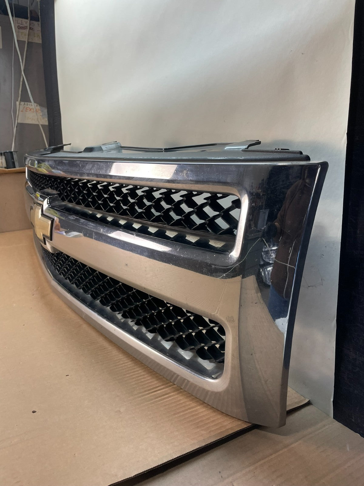2007 to 2013 Chevrolet Silverado 1500 Front Chrome Grille Grill AJ1034 DG1