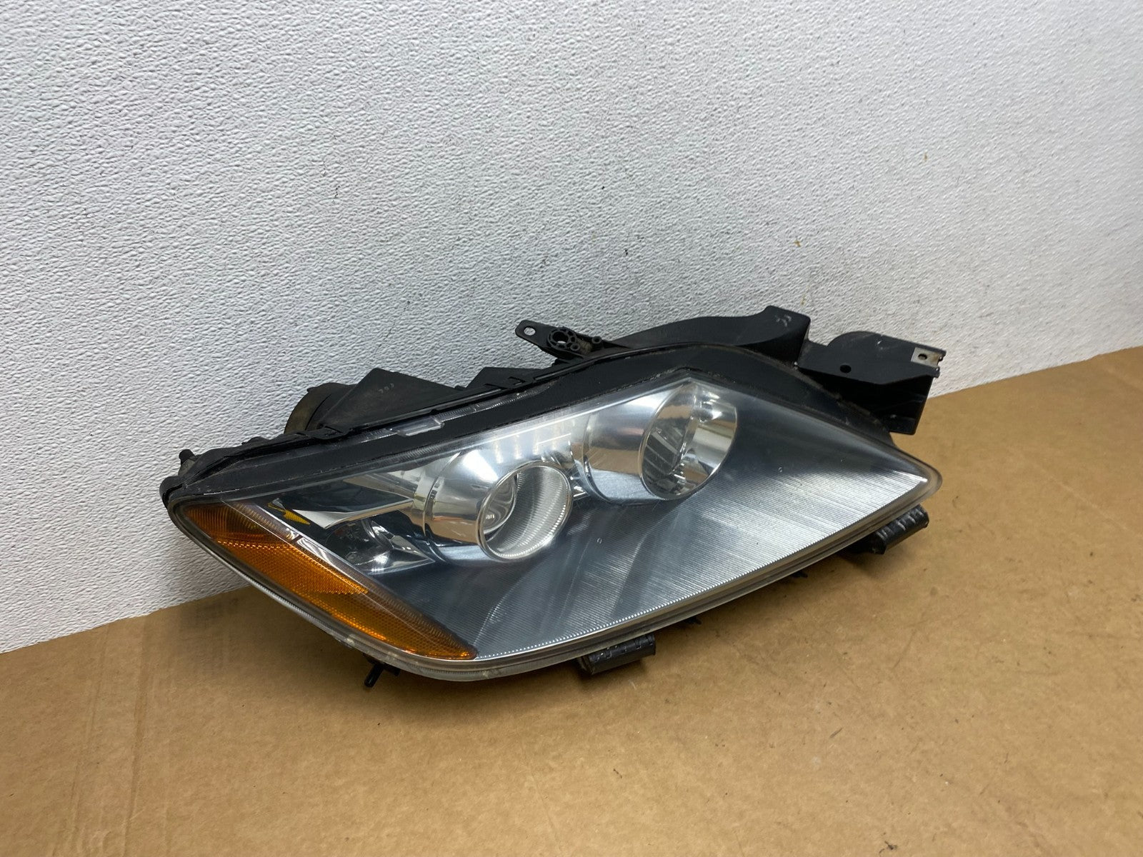 Halogen 2007 to 2009 Mazda CX-7 Right Passenger RH Side Headlight AE3039 DW2