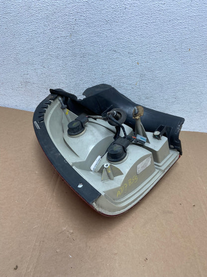 2003 to 2011 Lincoln Town Car Right Passenger Rh Tail Light AD7855 LK5