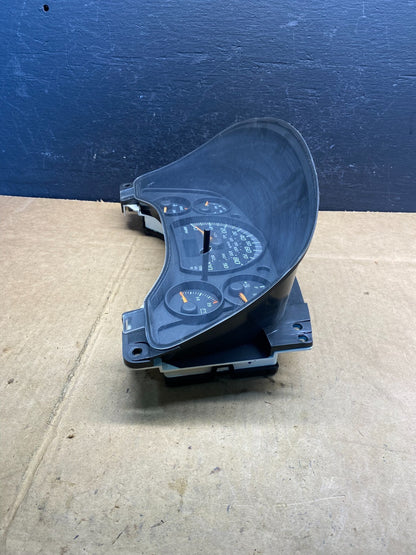2004 to 2007 Chevrolet Express Speedometer Cluster Gauge AD4826 DG2